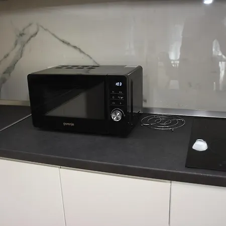 Click - 아파트 티라나