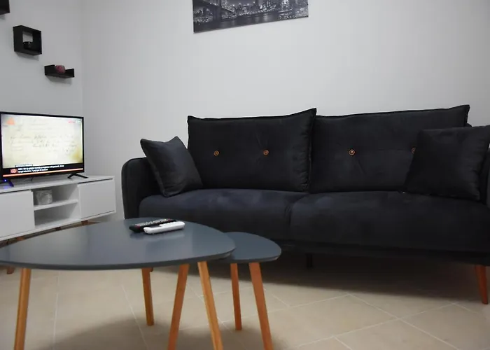 Apartment Click - *