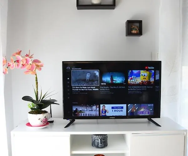 Apartment Click - *